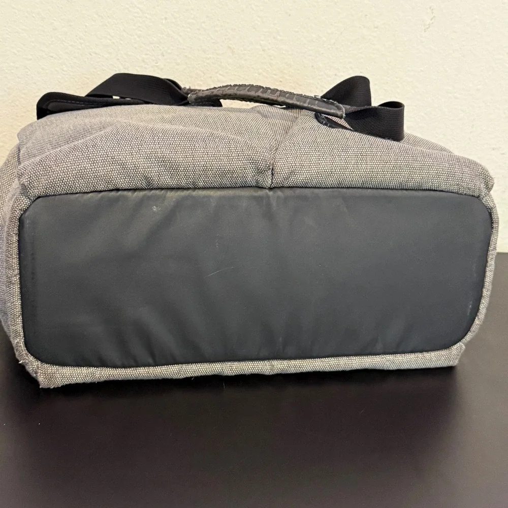 Timbuk2 stork diaper